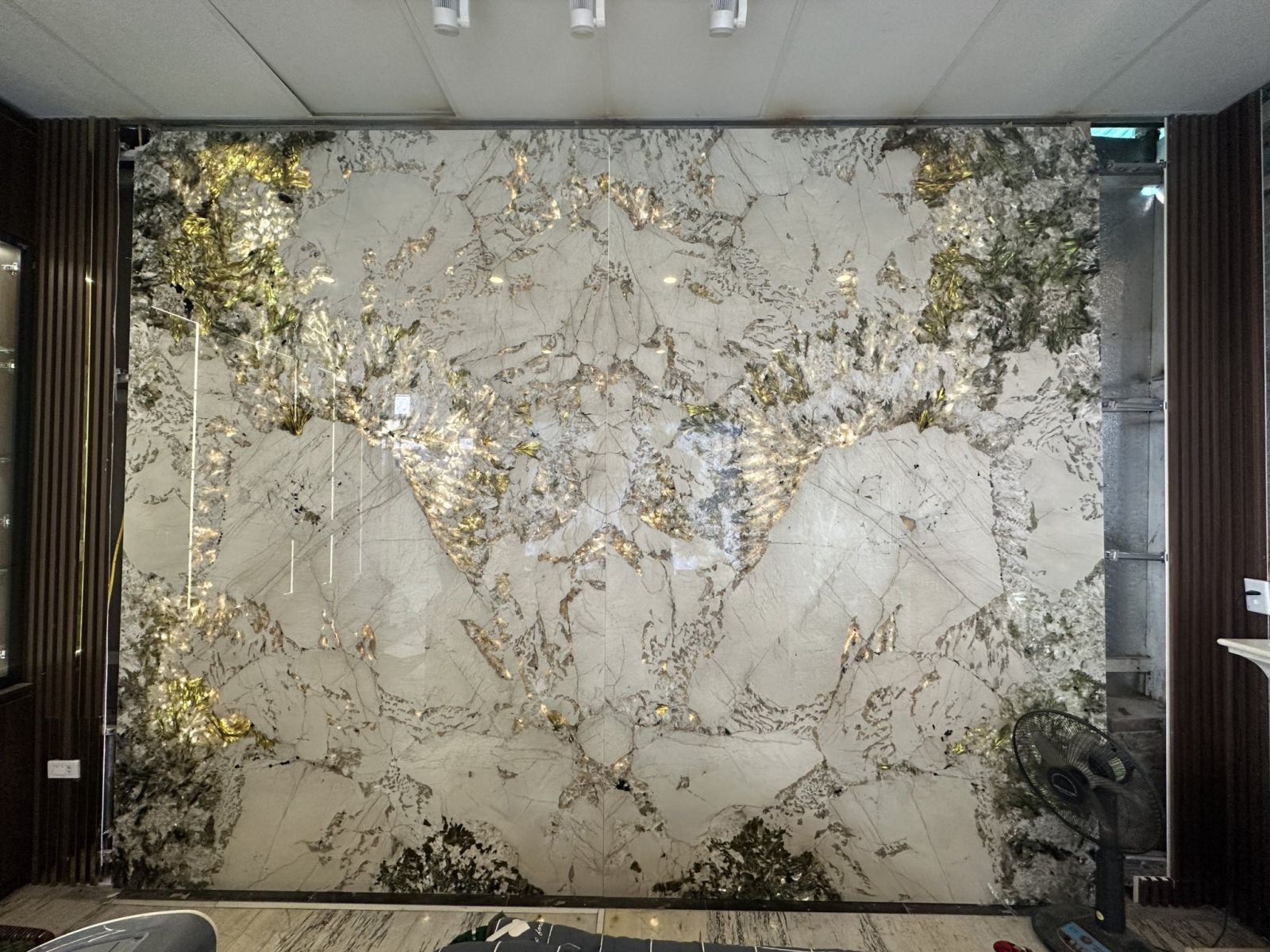 tranh đá phòng ngủ